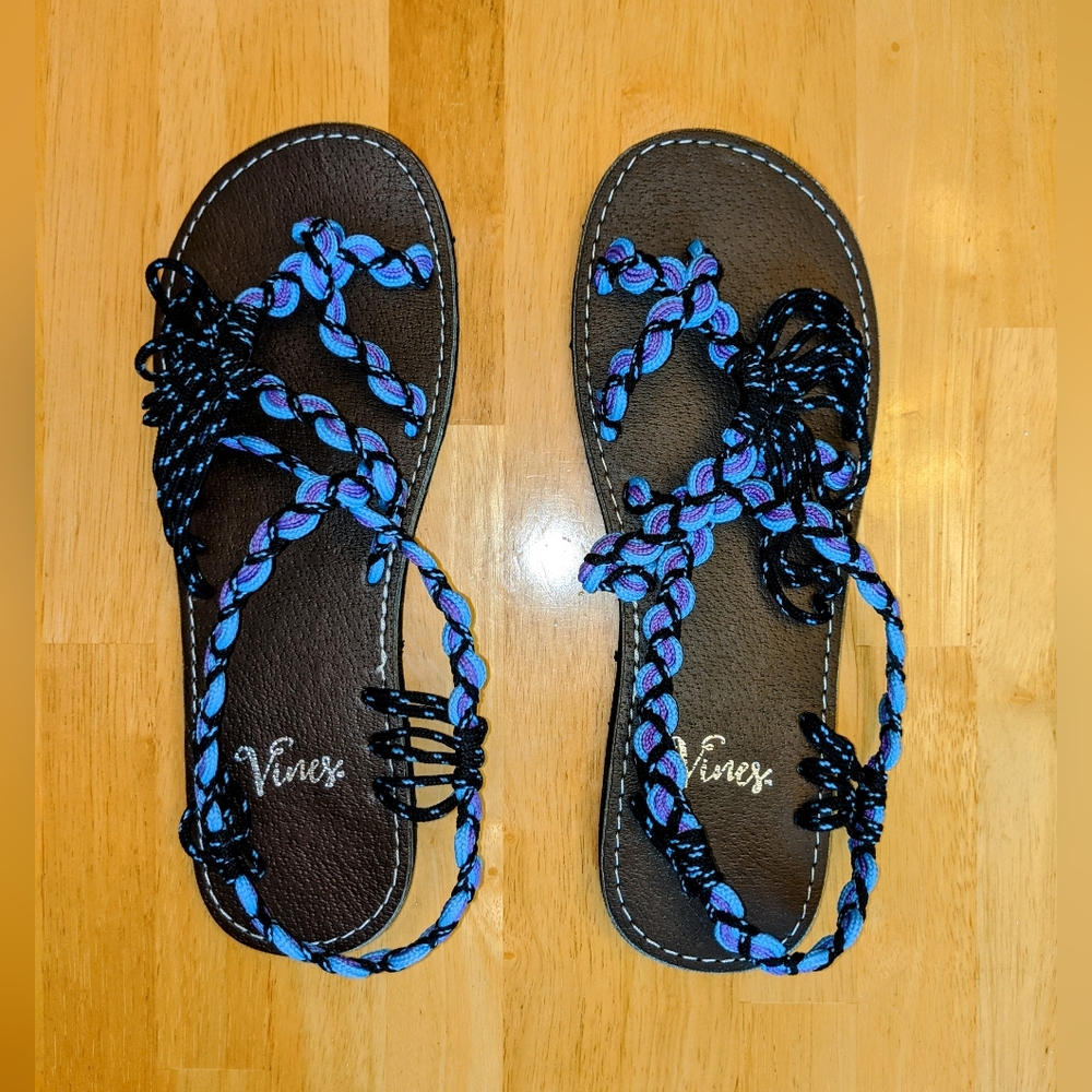 Ladies flat casual sandals, woven cloth upper